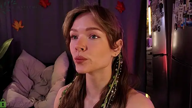 Eva Natsumi online show from 11/03/25, 05:05