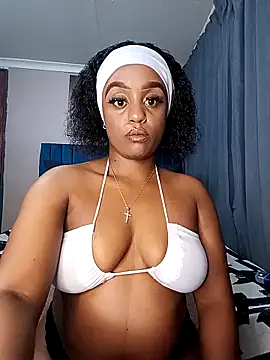 Queen-Chocolate online show from 11/02/25, 07:08