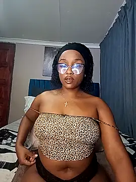 Queen-Chocolate online show from 11/05/25, 12:47