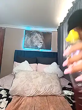 Queen-Chocolate online show from 02/01/26, 08:56