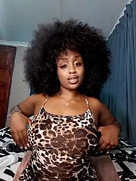 Queen-Chocolate online show from 03/04/26, 11:56