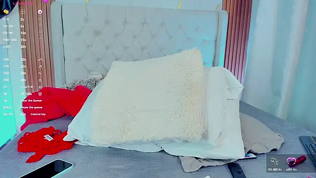 amelie leigh online show from 02/13/25, 05:26