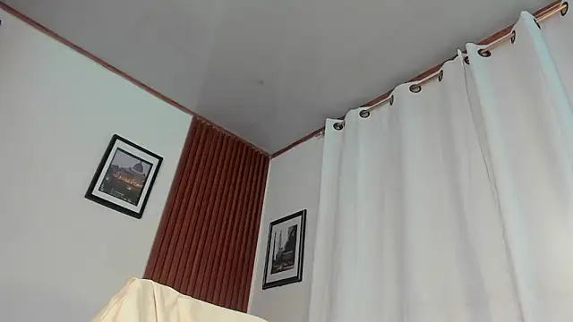 Snapshot of angeli_sexi chatting on 06/16/26, 11:38 angeli sexi online show from 06/16/26, 11:38