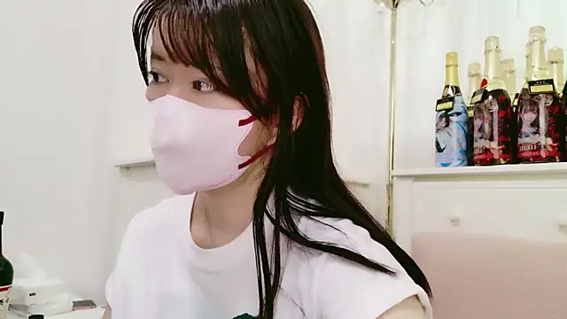 Snapshot of maii- chatting on 06/02/26, 05:40 maii- online show from 06/02/26, 05:40