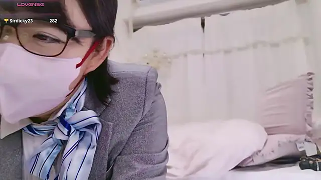 maii- online show from 03/20/26, 01:56