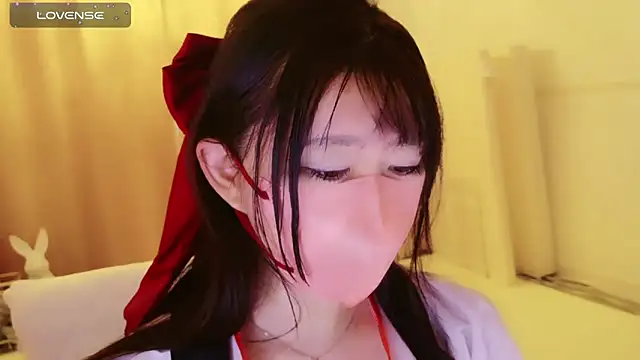 maii- online show from 02/18/25, 06:47