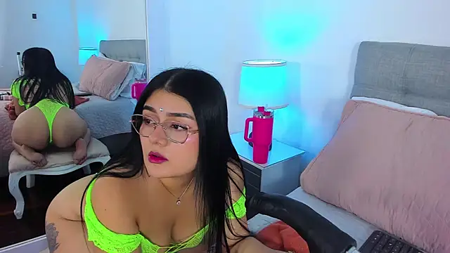 Snapshot of Samantha__Vega chatting on 07/14/26, 08:37 Samantha Vega online show from 07/14/26, 08:37