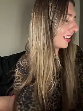 sophielove888 online show from 10/24/25, 02:54