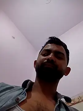 Snapshot of sagarghai07 chatting on 04/19/26, 01:28 sagarghai07 online show from 04/19/26, 01:28