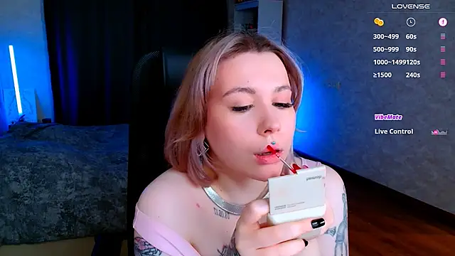 Blueberry-baby online show from 02/18/25, 05:42