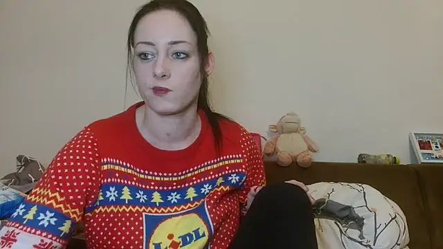 Snapshot of Jasmin-White chatting on 02/07/25, 05:51 Jasmin-White online show from 02/07/25, 05:51