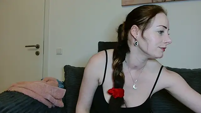 Jasmin-White online show from 02/07/26, 03:31