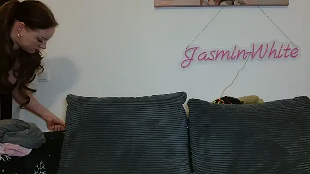 Jasmin-White online show from 02/24/26, 02:01