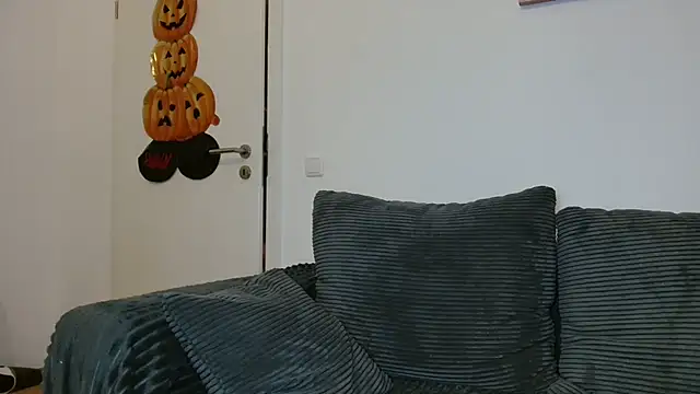 Jasmin-White online show from 11/14/25, 05:27