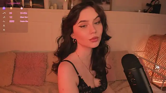 UnaMedison online show from 04/11/26, 10:30