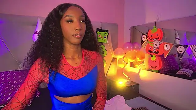 FiorelaLenin online show from 10/31/25, 12:35