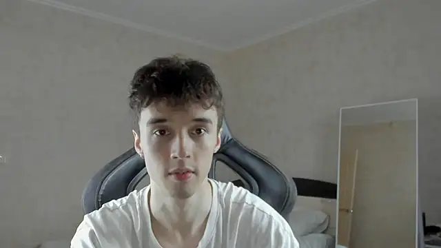 Snapshot of MasonWarholl chatting on 02/11/26, 07:03 MasonWarholl online show from 02/11/26, 07:03