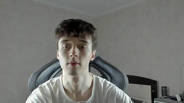 Snapshot of MasonWarholl chatting on 02/28/26, 10:42 MasonWarholl online show from 02/28/26, 10:42