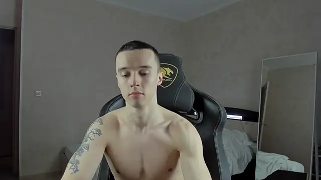 Snapshot of MasonWarholl chatting on 12/29/24, 07:11 MasonWarholl online show from 12/29/24, 07:11