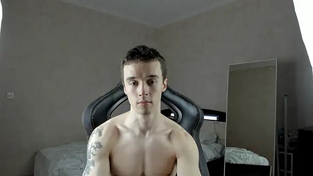 Snapshot of MasonWarholl chatting on 02/08/25, 11:13 MasonWarholl online show from 02/08/25, 11:13