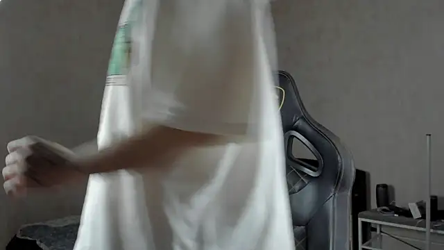 Snapshot of MasonWarholl chatting on 02/27/26, 08:08 MasonWarholl online show from 02/27/26, 08:08