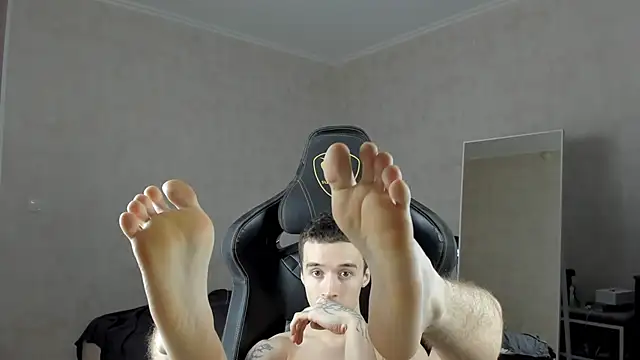 Snapshot of MasonWarholl chatting on 01/30/25, 06:00 MasonWarholl online show from 01/30/25, 06:00