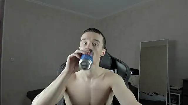 Snapshot of MasonWarholl chatting on 01/16/25, 03:45 MasonWarholl online show from 01/16/25, 03:45