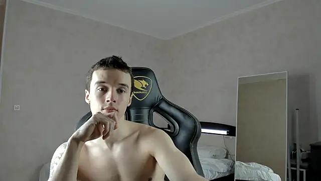 Snapshot of MasonWarholl chatting on 02/08/25, 05:08 MasonWarholl online show from 02/08/25, 05:08