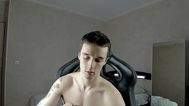 Snapshot of MasonWarholl chatting on 02/10/25, 02:52 MasonWarholl online show from 02/10/25, 02:52