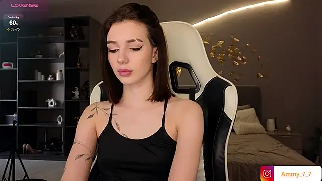 Snapshot of ammy_cummy chatting on 10/12/25, 10:05 ammy cummy online show from 10/12/25, 10:05