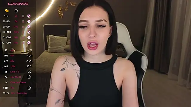 Snapshot of ammy_cummy chatting on 10/28/25, 10:58 ammy cummy online show from 10/28/25, 10:58