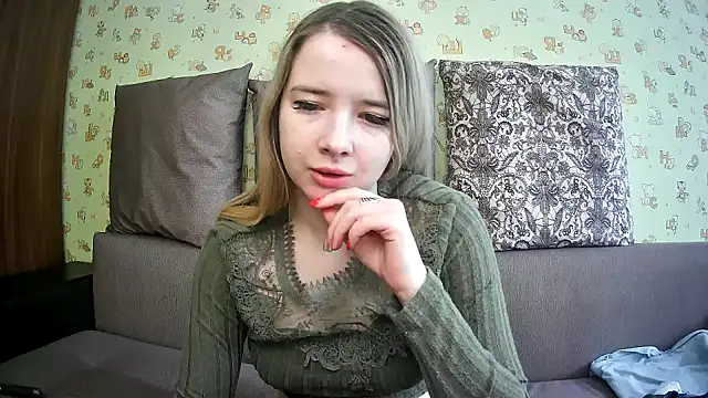Snapshot of ViolaCandy chatting on 03/11/25, 05:46 ViolaCandy online show from 03/11/25, 05:46