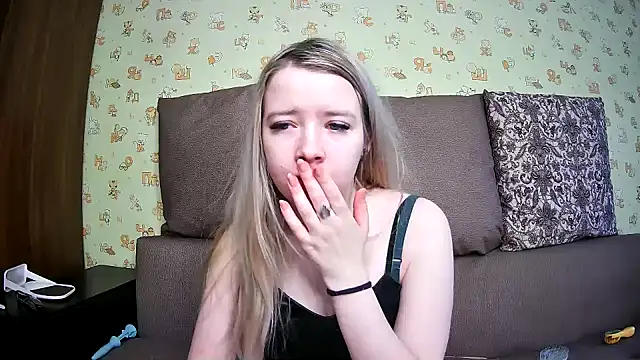 Snapshot of ViolaCandy chatting on 01/17/25, 05:11 ViolaCandy online show from 01/17/25, 05:11