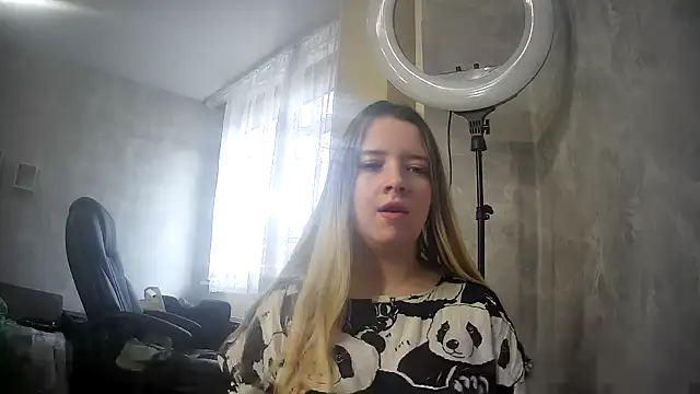 ViolaCandy online show from 10/30/25, 05:06