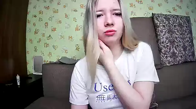 Snapshot of ViolaCandy chatting on 01/21/25, 05:05 ViolaCandy online show from 01/21/25, 05:05