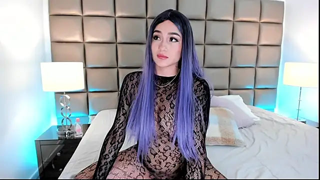 AnnyHizzle online show from 03/14/25, 01:27