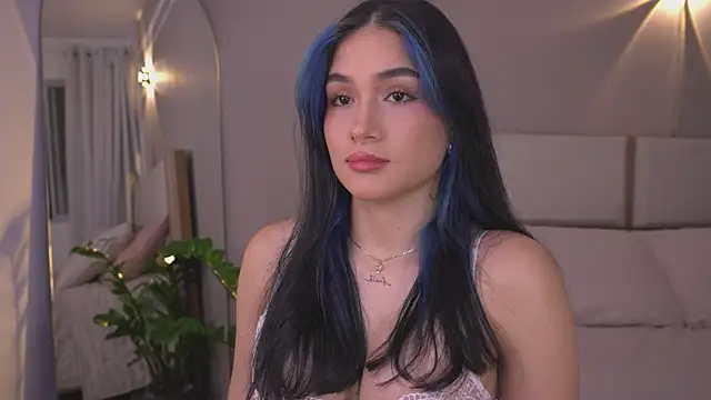 AnnyHizzle online show from 06/06/26, 12:38