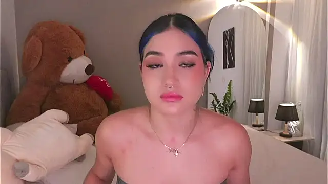 AnnyHizzle online show from 10/14/25, 11:25