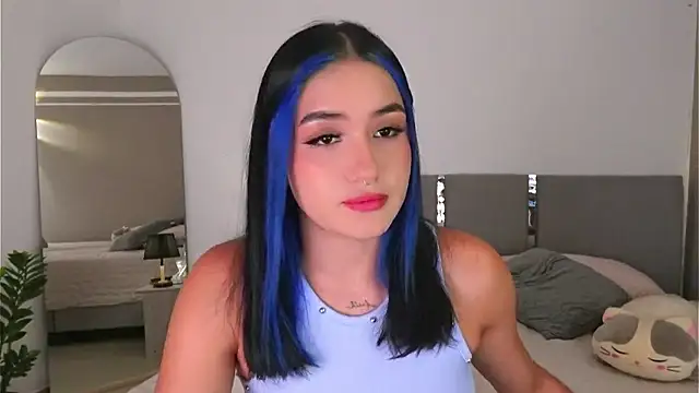 AnnyHizzle online show from 09/16/25, 12:55