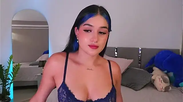 AnnyHizzle online show from 09/23/25, 02:51