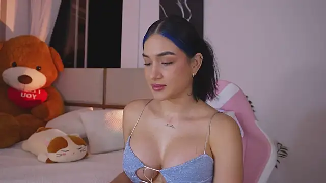 AnnyHizzle online show from 05/05/26, 12:35