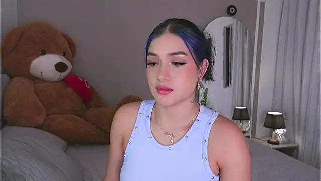 AnnyHizzle online show from 10/11/25, 11:06