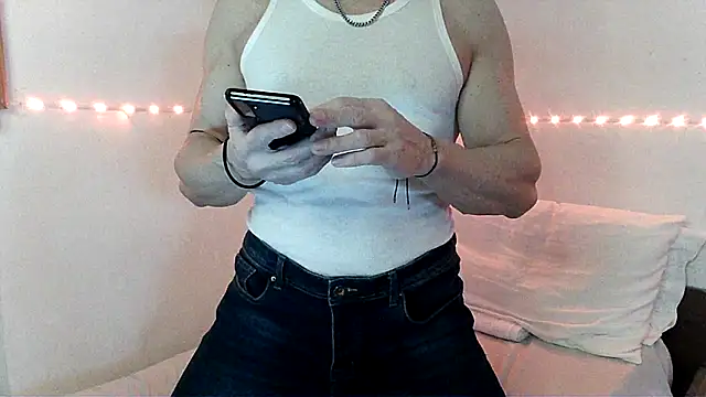 Alexx Fit023 online show from 01/11/25, 02:58