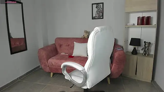 Snapshot of Alice23jones chatting on 09/11/25, 03:12 Alice23jones online show from 09/11/25, 03:12