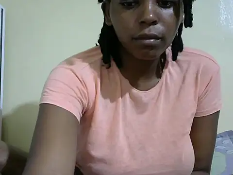 Snapshot of nelly_shyn chatting on 10/07/25, 09:49 nelly shyn online show from 10/07/25, 09:49