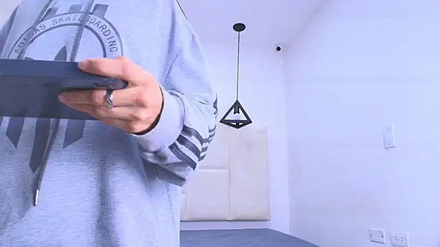 Tinny and Candy online show from 03/18/25, 01:12