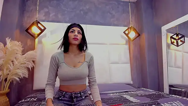 Tinny and Candy online show from 10/22/25, 12:04