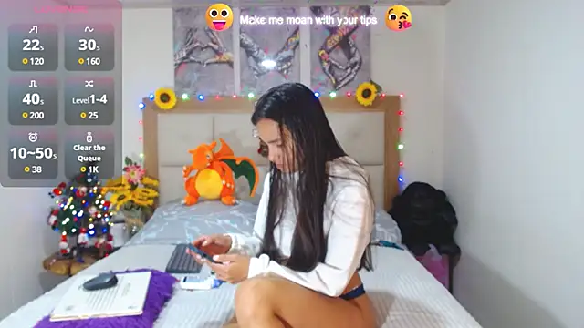 Snapshot of valentina_hearts chatting on 01/07/25, 12:24 valentina hearts online show from 01/07/25, 12:24