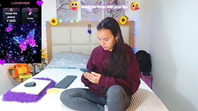 Snapshot of valentina_hearts chatting on 01/16/25, 02:09 valentina hearts online show from 01/16/25, 02:09