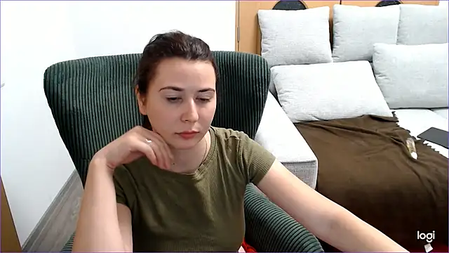 VioletaFlower7 online show from 09/21/25, 07:52